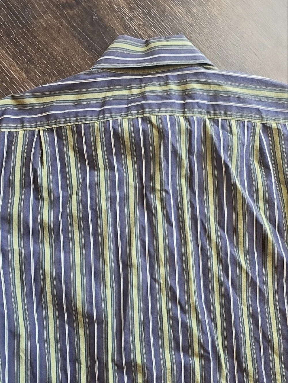Banana Republic crisp button
